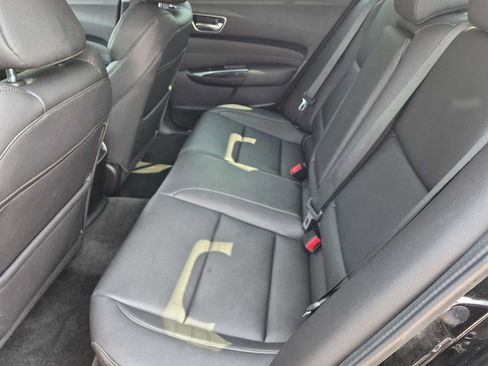 Used 2018 Acura TLX FWD image 19
