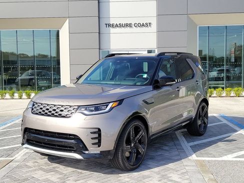 New 2025 Land Rover Discovery Metropolitan Edition AWD/4WD image 1