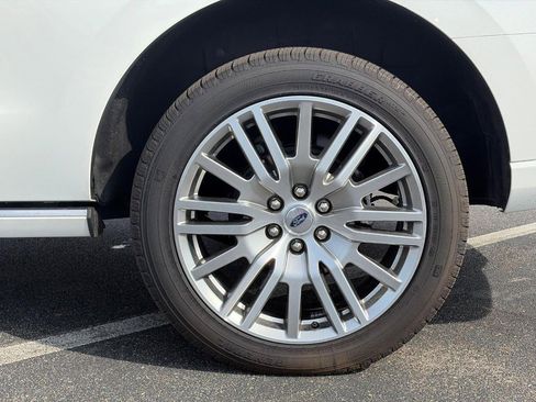 Used 2024 Ford Expedition Platinum AWD/4WD image 9