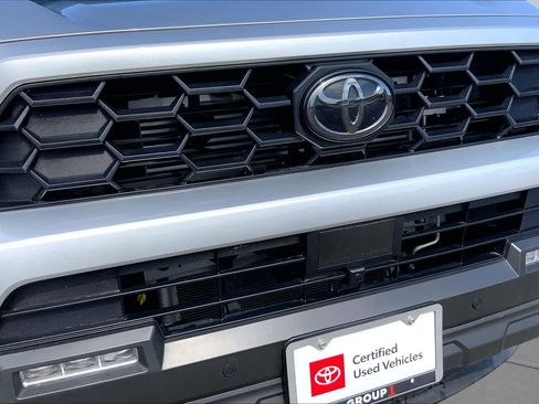 Used 2025 Toyota 4Runner TRD Off-Road AWD/4WD image 29