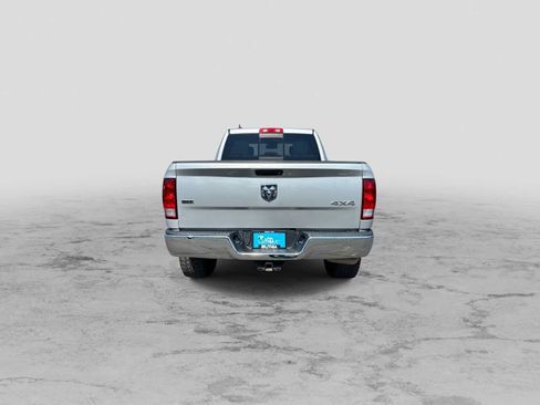 Used 2016 RAM 1500 Classic SLT AWD/4WD image 7