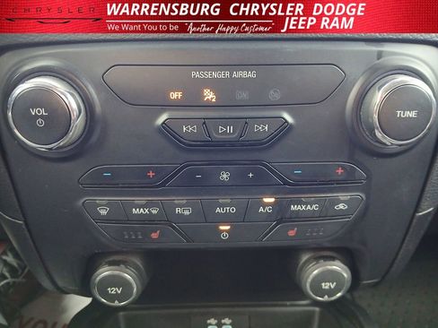 Used 2019 Ford Ranger XLT w/ Equipment Group 302A Luxury AWD/4WD image 17