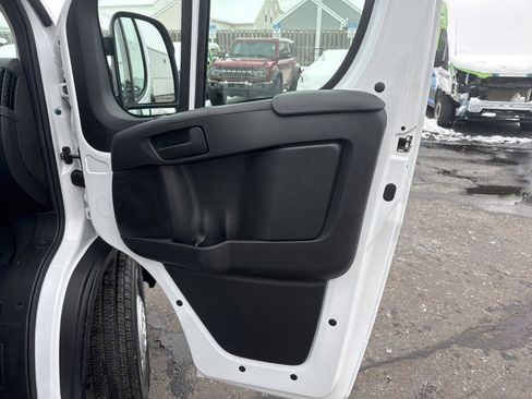 Used 2024 RAM ProMaster 2500 FWD image 27