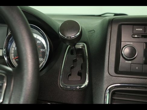 Used 2013 Dodge Grand Caravan SE FWD image 9