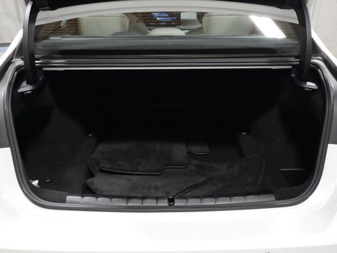 Used 2023 BMW 760i xDrive w/ Luxury Rear Seating Package AWD/4WD image 26