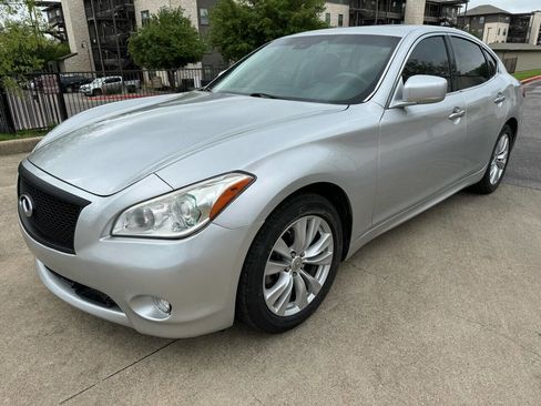 Used 2011 INFINITI M37 w/ Premium Pkg image 1