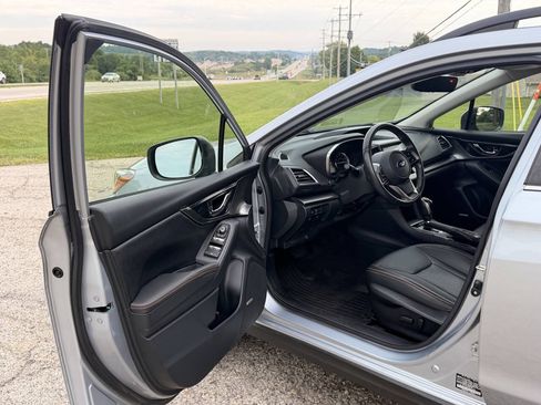 Used 2019 Subaru Crosstrek 2.0i Limited w/ Moonroof Package w/Navigation AWD/4WD image 10