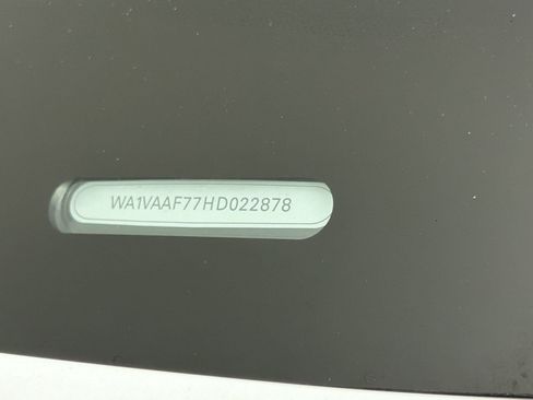 Used 2017 Audi Q7 3.0T Prestige image 31