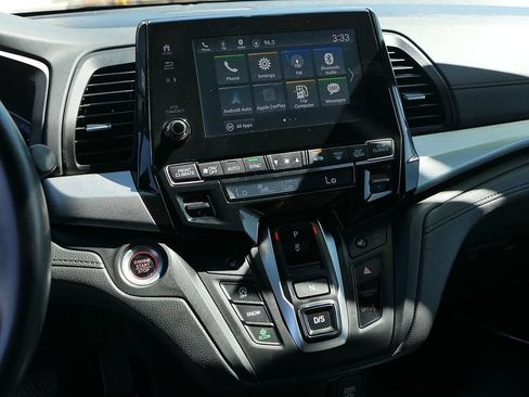 Used 2023 Honda Odyssey Sport image 18