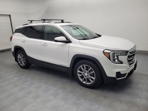 Used 2022 GMC Terrain SLT image 11
