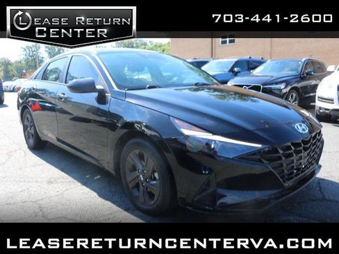 Used 2023 Hyundai Elantra SEL FWD image 1