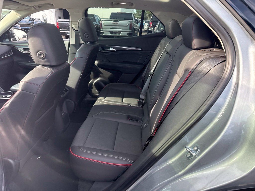 Used 2023 Buick Envision Essence w/ Sport Touring Package AWD/4WD image 11