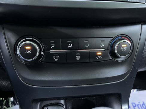 Used 2017 Nissan Sentra S FWD image 21