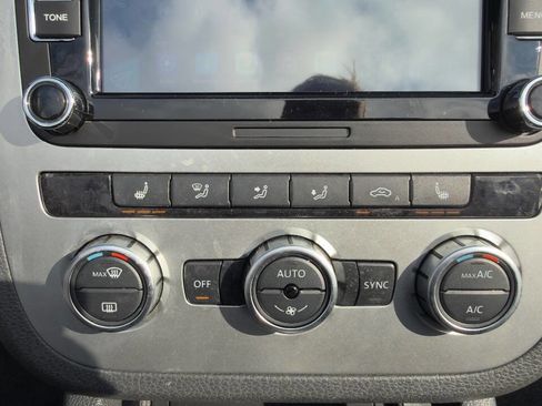 Used 2013 Volkswagen Eos Komfort image 39