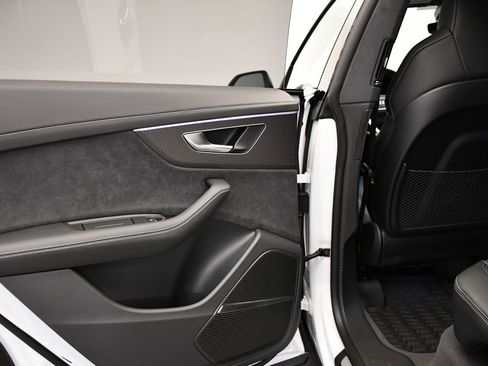 New 2026 Audi SQ8 Prestige image 37