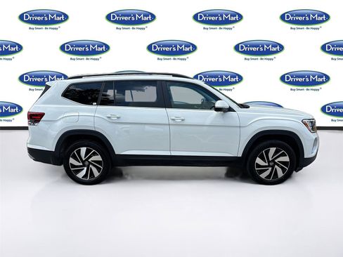 Used 2025 Volkswagen Atlas SE FWD image 8