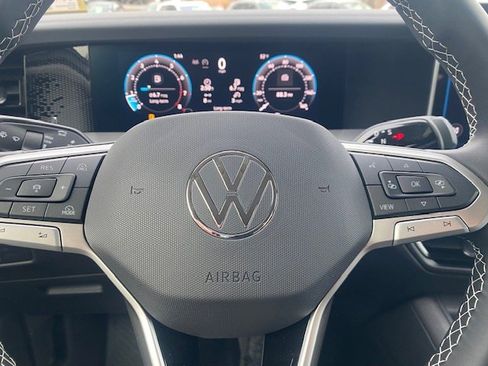 New 2026 Volkswagen Tiguan SE image 6