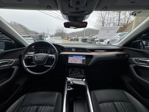 Used 2019 Audi e-tron Premium Plus image 50