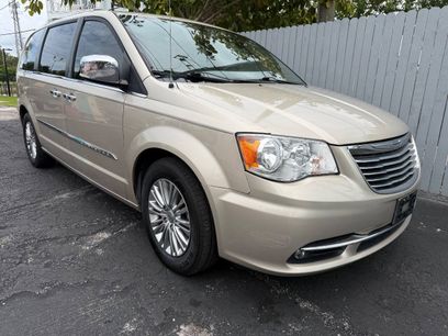 Used 2015 Chrysler Town & Country Touring-L w/ Driver Convenience Group