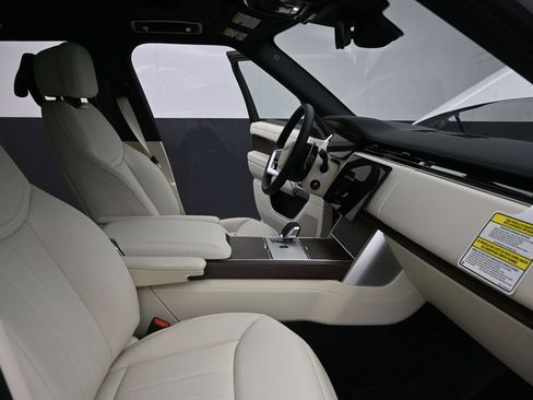 New 2026 Land Rover Range Rover SE AWD/4WD image 11