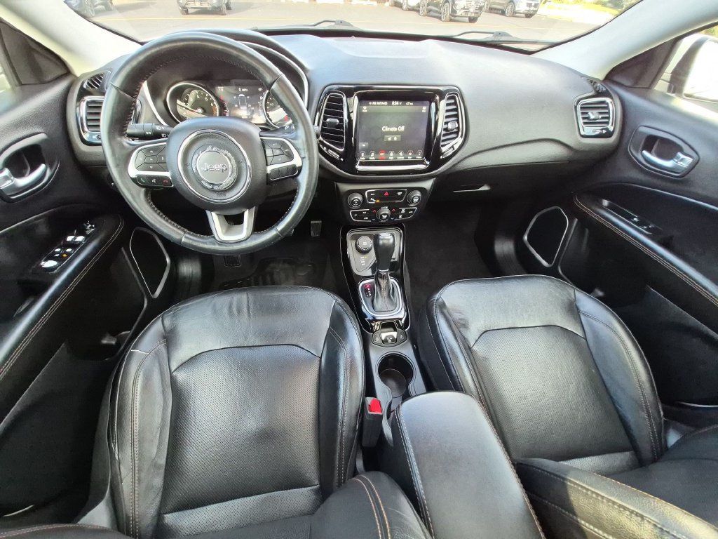 Used 2018 Jeep Compass Limited w/ Navigation Group AWD/4WD image 25