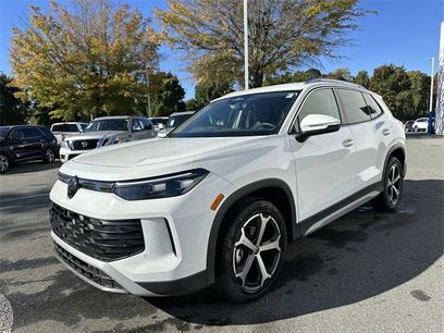 New 2025 Volkswagen Tiguan SE
