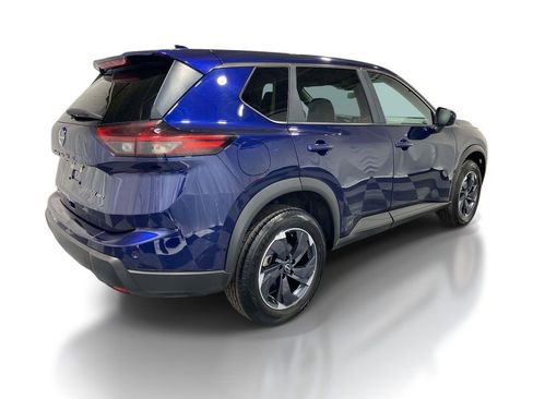 Used 2024 Nissan Rogue SV AWD/4WD image 4