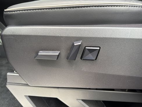 Used 2024 Tesla Cybertruck Cyberbeast AWD/4WD image 19