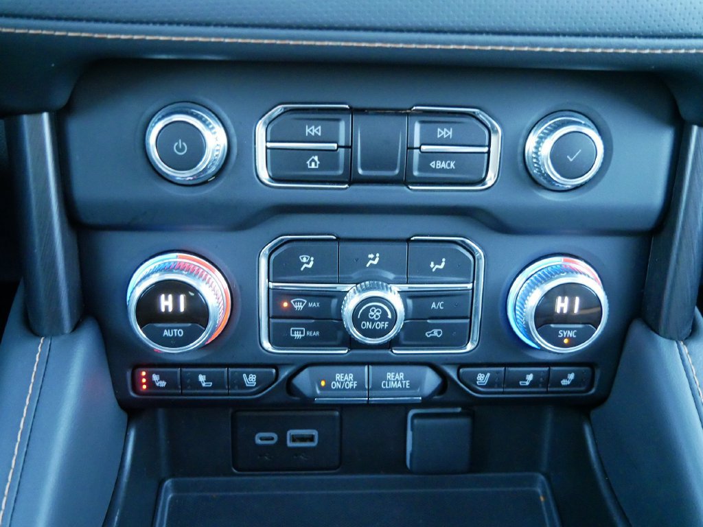 Used 2024 GMC Yukon XL AT4 w/ Max Trailering Package AWD/4WD image 23