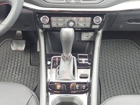 New 2026 Jeep Compass Trailhawk image 17