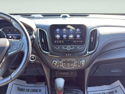 Used 2022 Chevrolet Equinox RS w/ Infotainment Package image 16