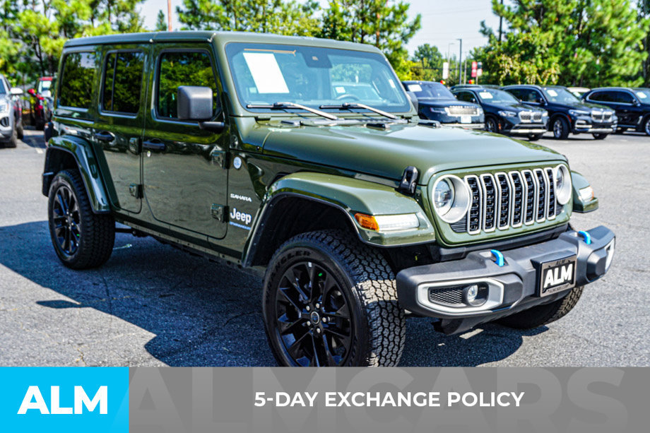 Used 2024 Jeep Wrangler Unlimited Sahara AWD/4WD image 3