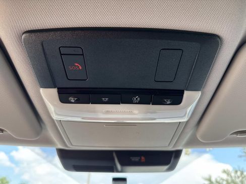 Used 2024 Mitsubishi Outlander SE FWD image 43