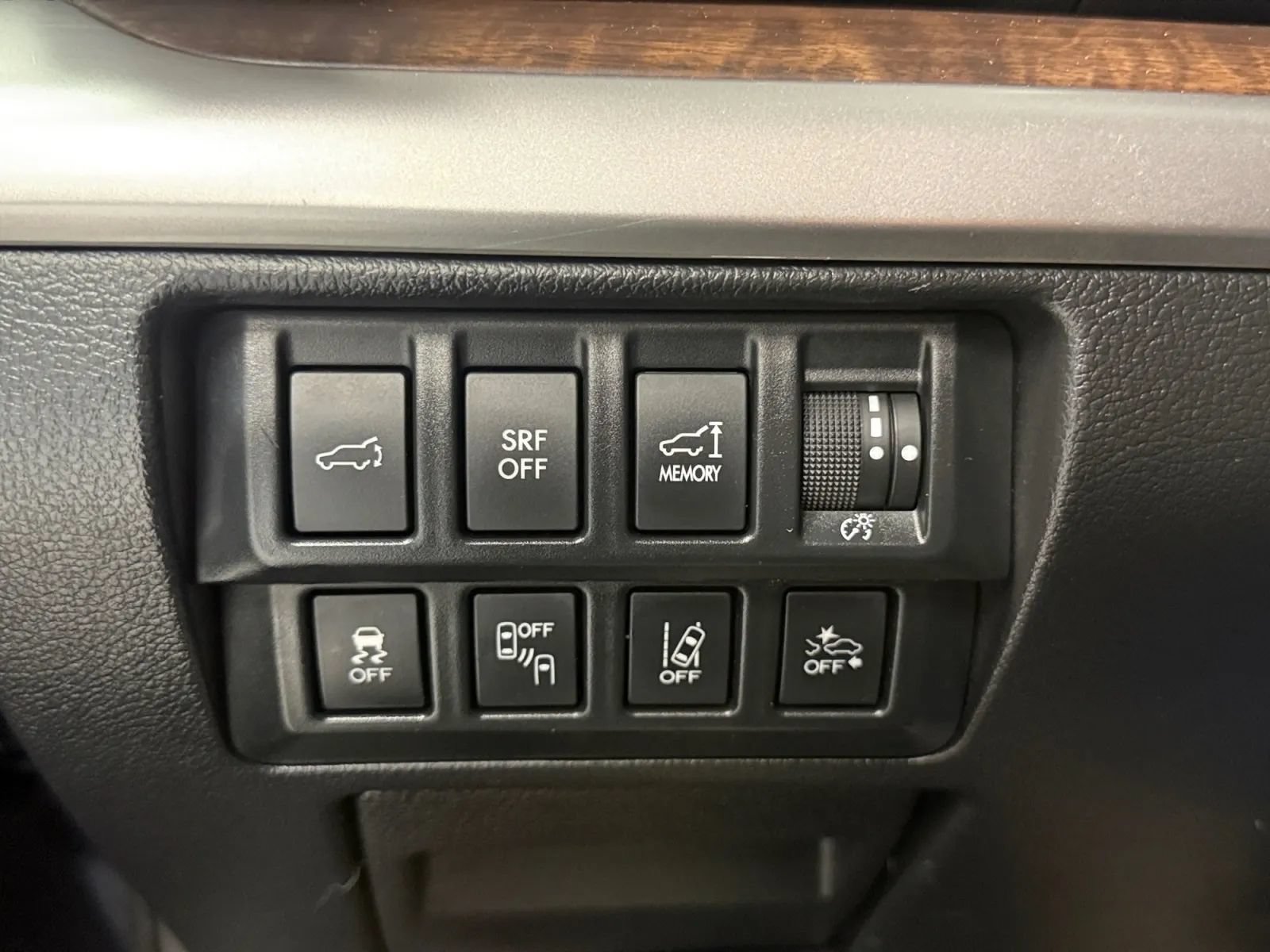 Used 2017 Subaru Outback 3.6R Limited AWD/4WD image 30