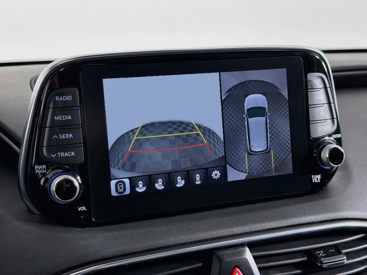 Used 2020 Hyundai Santa Fe Limited AWD/4WD image 36