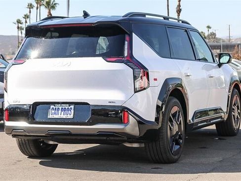 New 2026 Kia EV9 GT-Line image 8