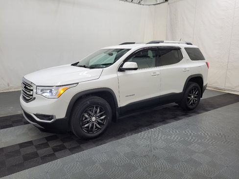 Used 2019 GMC Acadia SLT AWD/4WD image 2