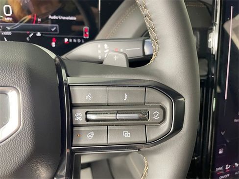 New 2026 GMC Yukon XL AT4 w/ AT4 Premium Package image 7