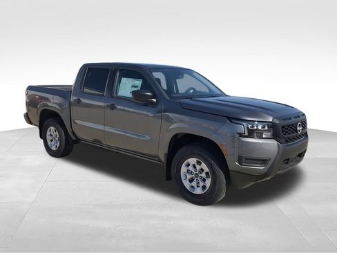 Used 2026 Nissan Frontier S AWD/4WD image 3