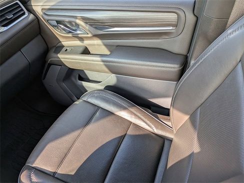 Used 2021 GMC Yukon Denali w/ Denali Ultimate Package image 18