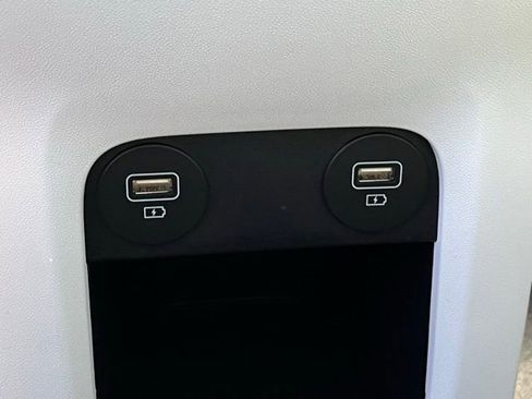 Used 2024 Hyundai Ioniq 5 Limited image 14