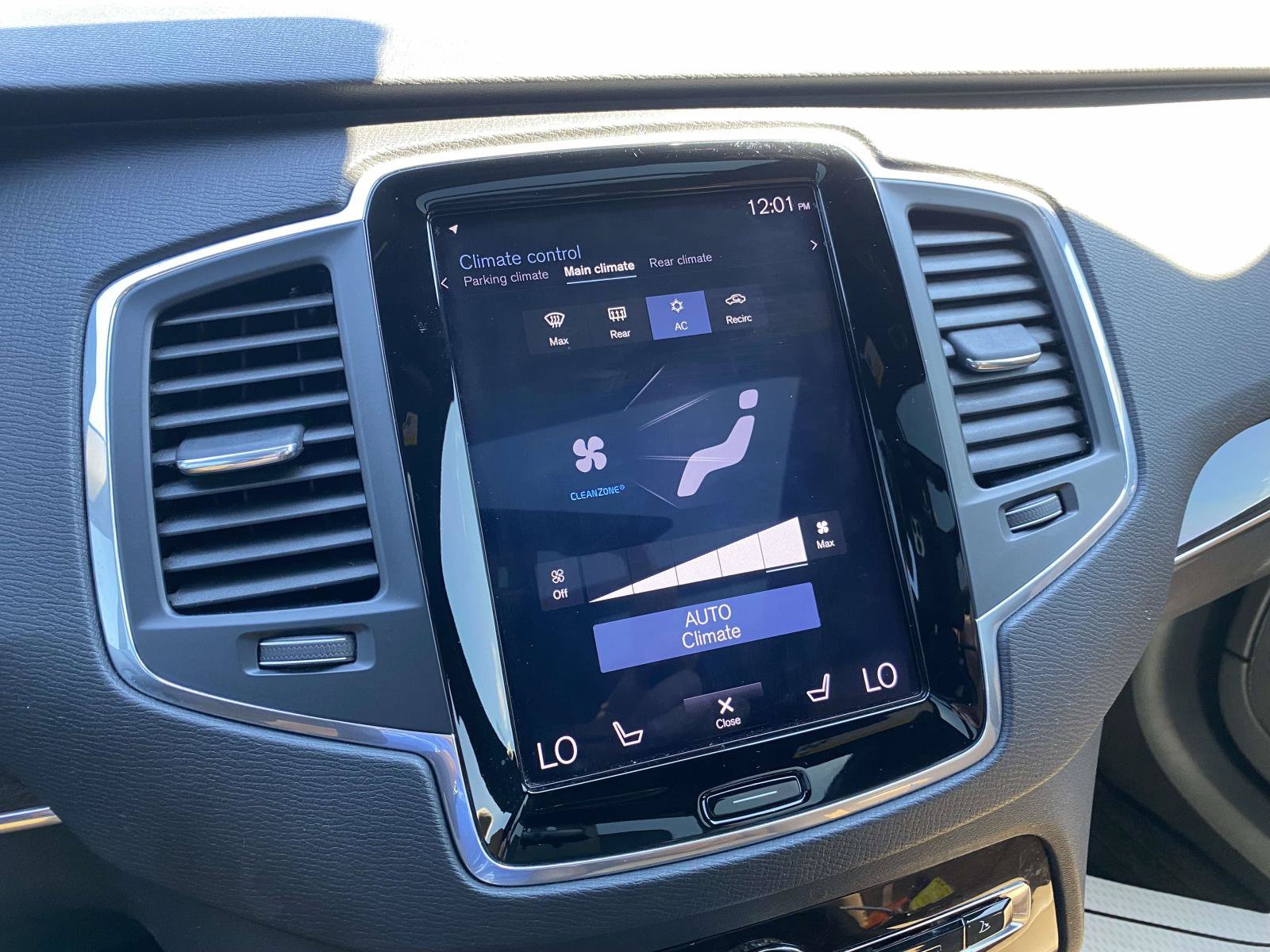 Used 2019 Volvo XC90 T6 Momentum AWD/4WD image 30