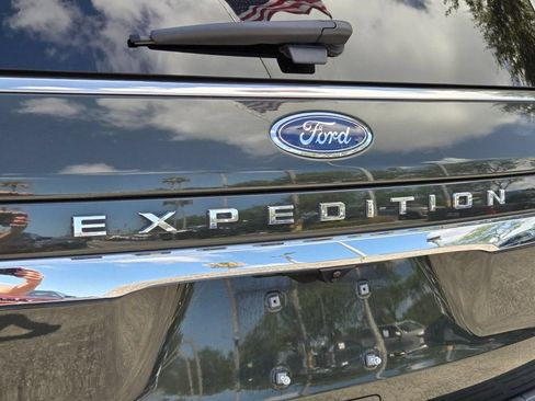 Used 2022 Ford Expedition King Ranch RWD image 12
