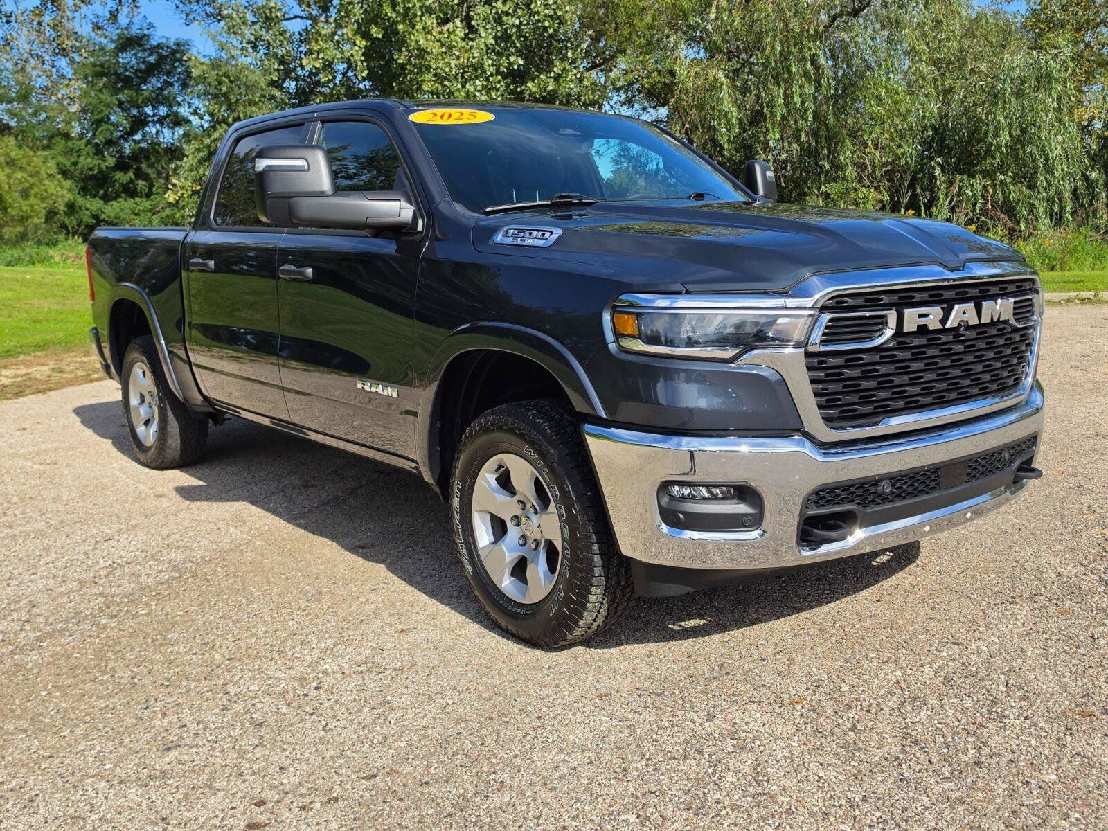 Used 2025 RAM 1500 Big Horn AWD/4WD image 21