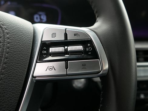 Used 2024 Kia Telluride S w/ S Sunroof Package FWD image 16