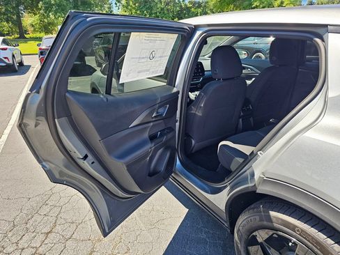 New 2026 Chevrolet Equinox EV LT w/ Comfort Package FWD image 15