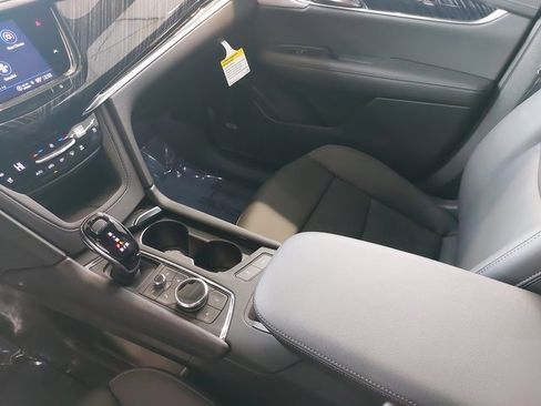 Used 2025 Cadillac XT6 Premium Luxury w/ Technology Package image 29
