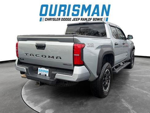 Used 2025 Toyota Tacoma TRD Off-Road image 6