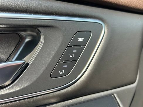 Used 2021 Nissan Rogue Platinum AWD/4WD image 29