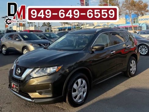 Used 2017 Nissan Rogue S w/ S Appearance Package AWD/4WD image 1
